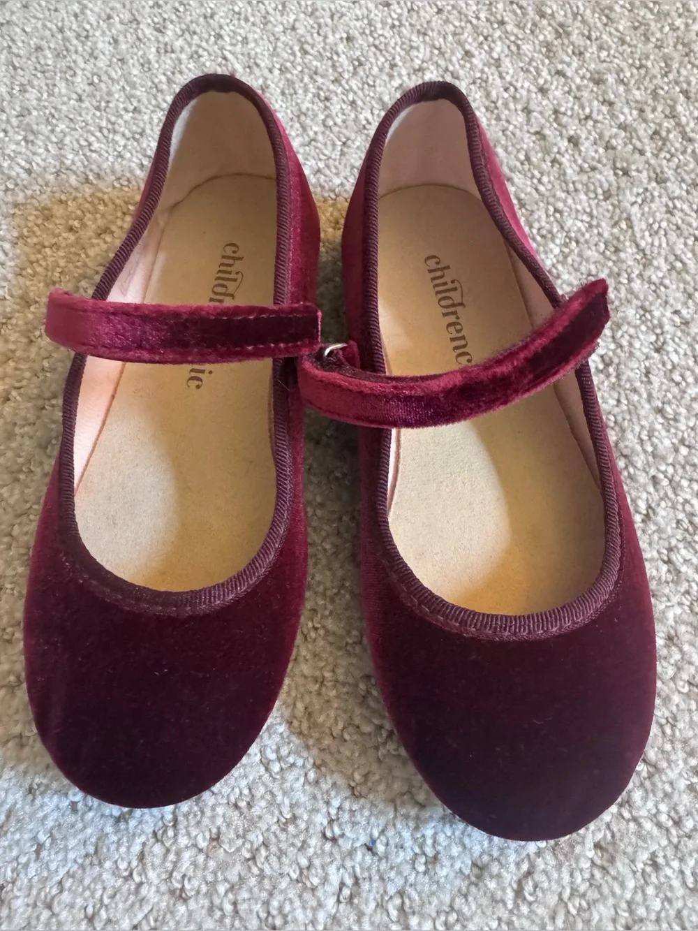 Girls Velvet Mary Jane Dress Shoes in Wine
